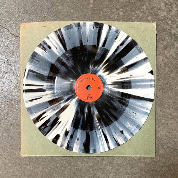 Max (256) / Tonge : Run Run / Looking At The World (7", Spl)