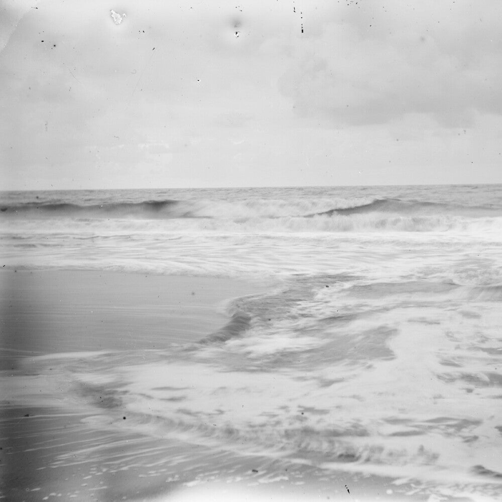 the album cover for Juli Deak - Brisk