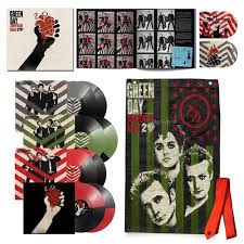 Green Day - American Idiot Boxed Set (20th Anniversary) (Deluxe Edition, Boxed Set, Anniversary Edition)