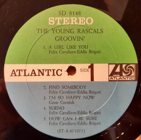 The Young Rascals : Groovin' (LP, Album, M/Print, Pit)