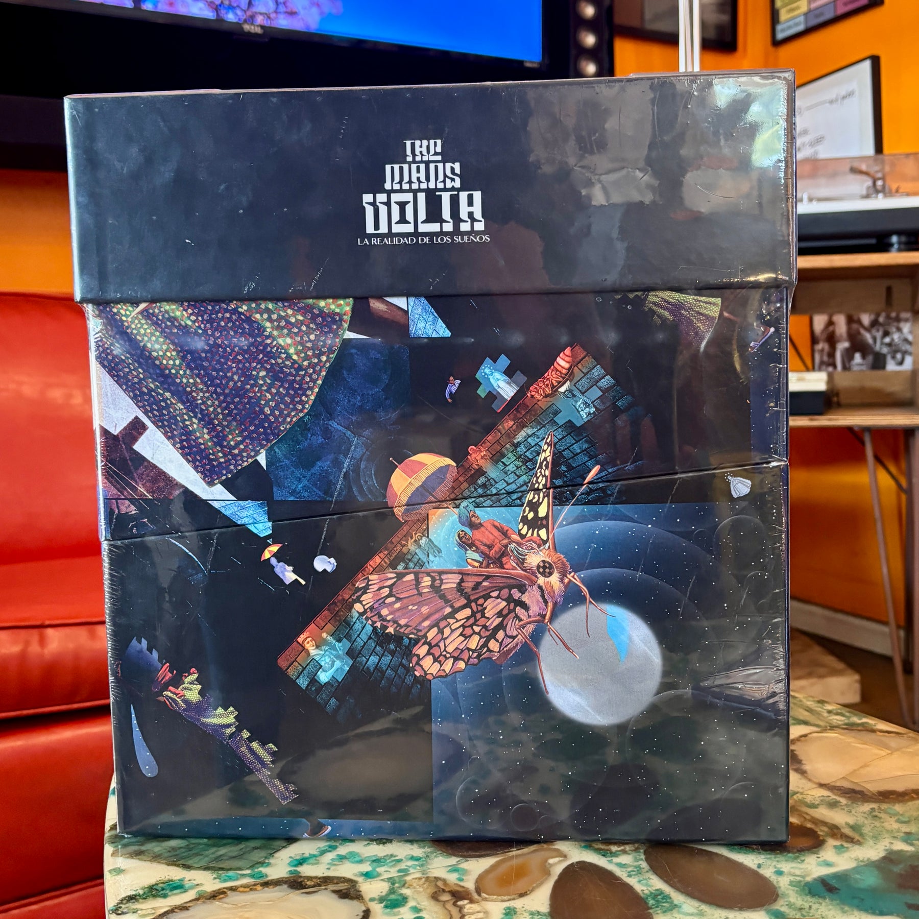 The Mars Volta - La Realidad De Los Suenos Vinyl Singles Box Set (180g, 18 LPs,2 12" Singles, Photobook, Pins) (Used Sealed, M/VG+)